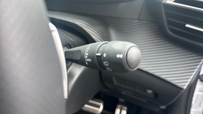 Peugeot 2008 1.2 Hybrid 136 GT 5dr e-DSC6 Petrol Estate